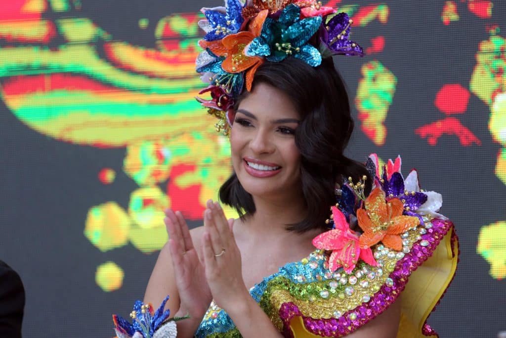 Miss Universo Sheynnis Palacios Disfruta Cultura Y Hace Obra Social