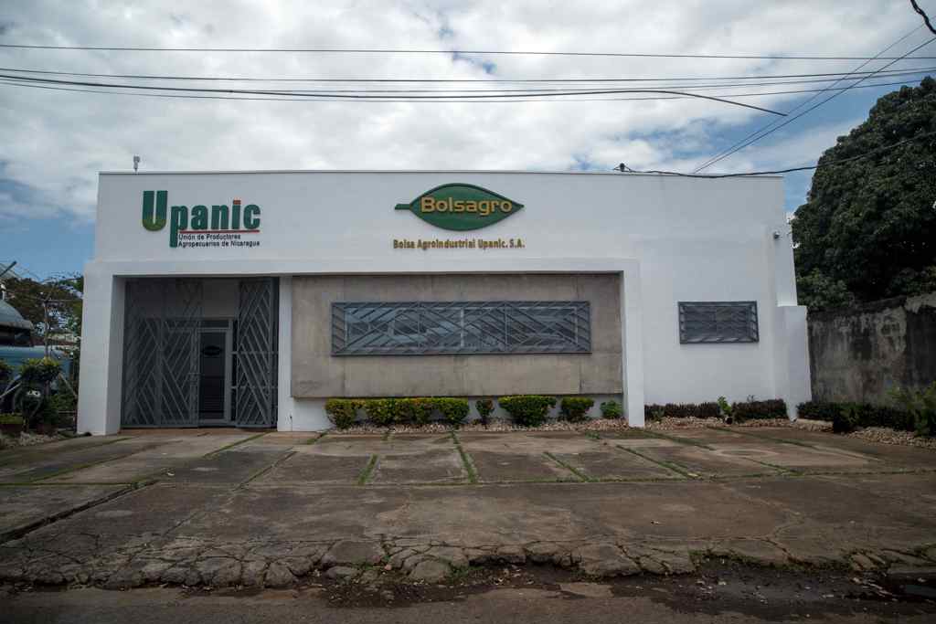 Fachada del edificio de la Unión de Agropecuarios de Nicaragua (Upanic)