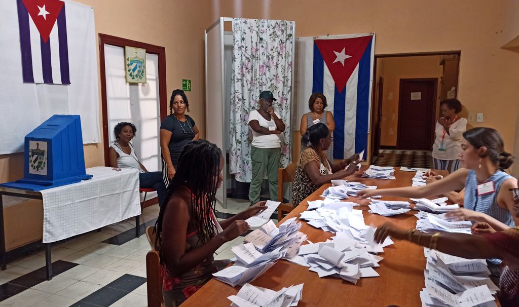 Votaciones en Cuba