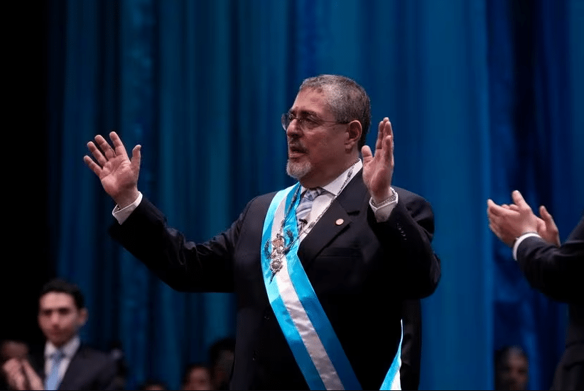 Bernardo Arévalo juramentado como presidente de Guatemala