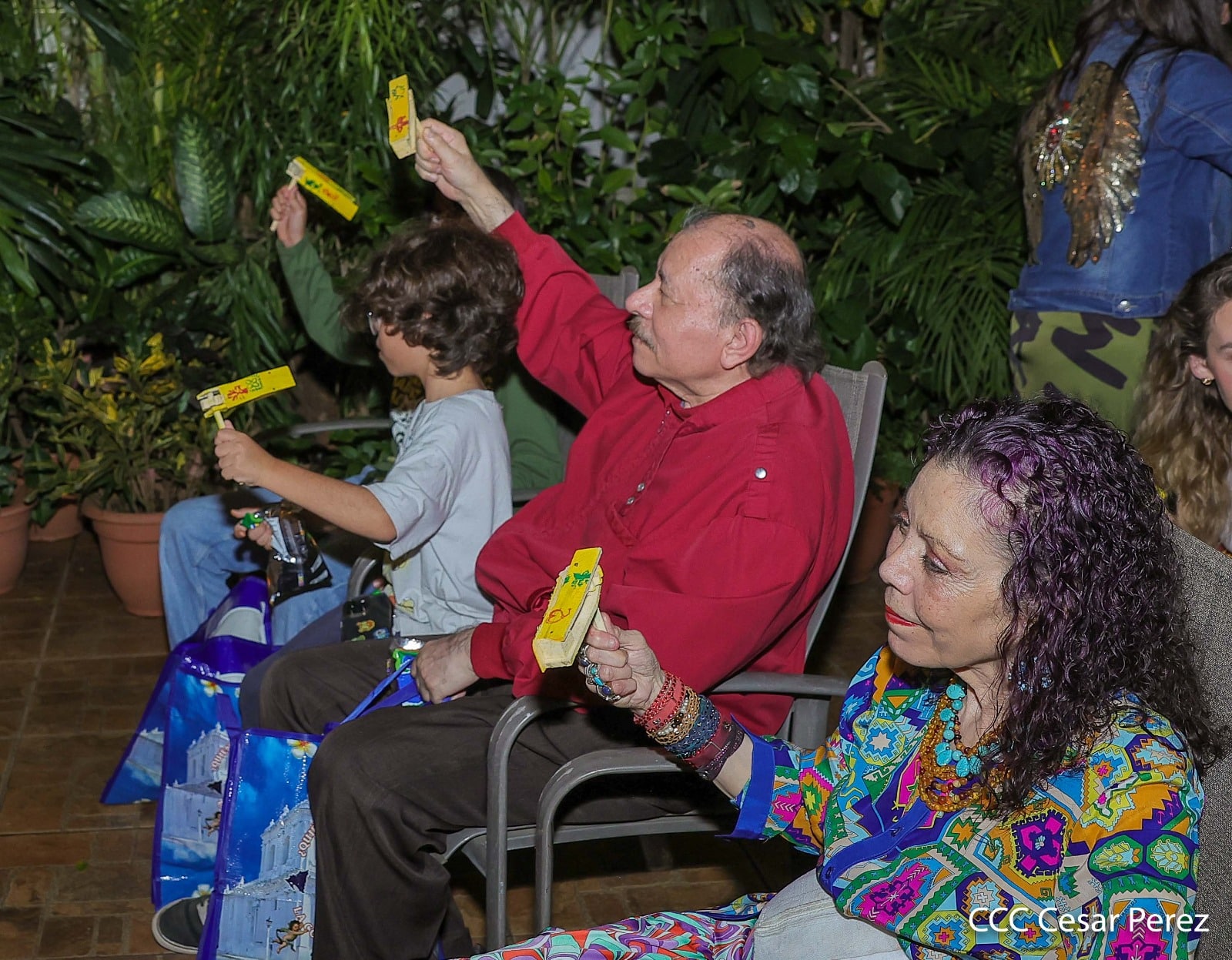 Daniel Ortega y Rosario Murillo en su rezo familia de La Purísima