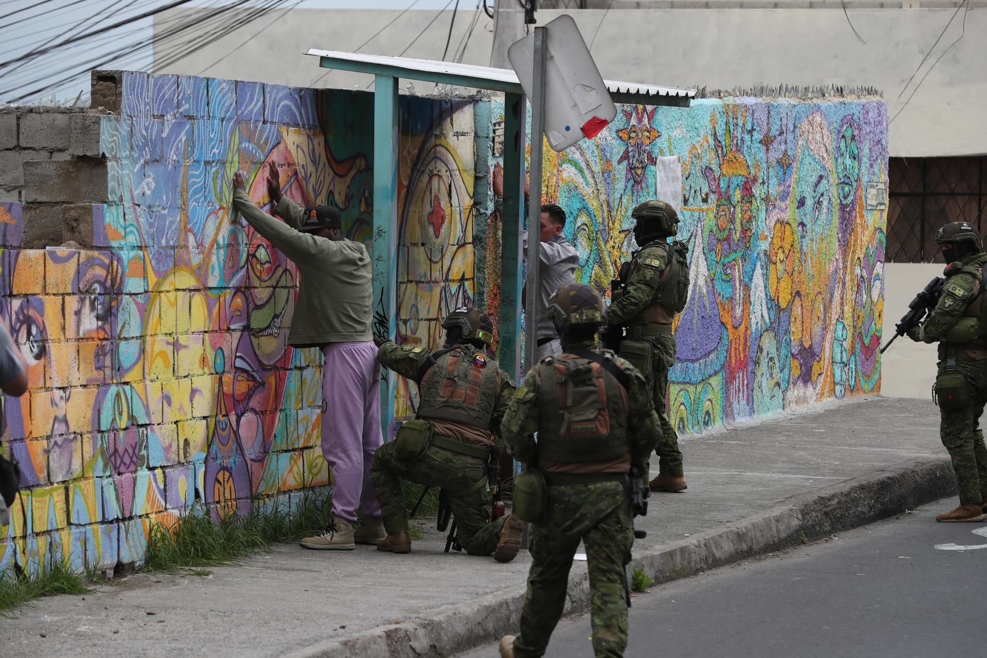 Soldados ecuatorianos