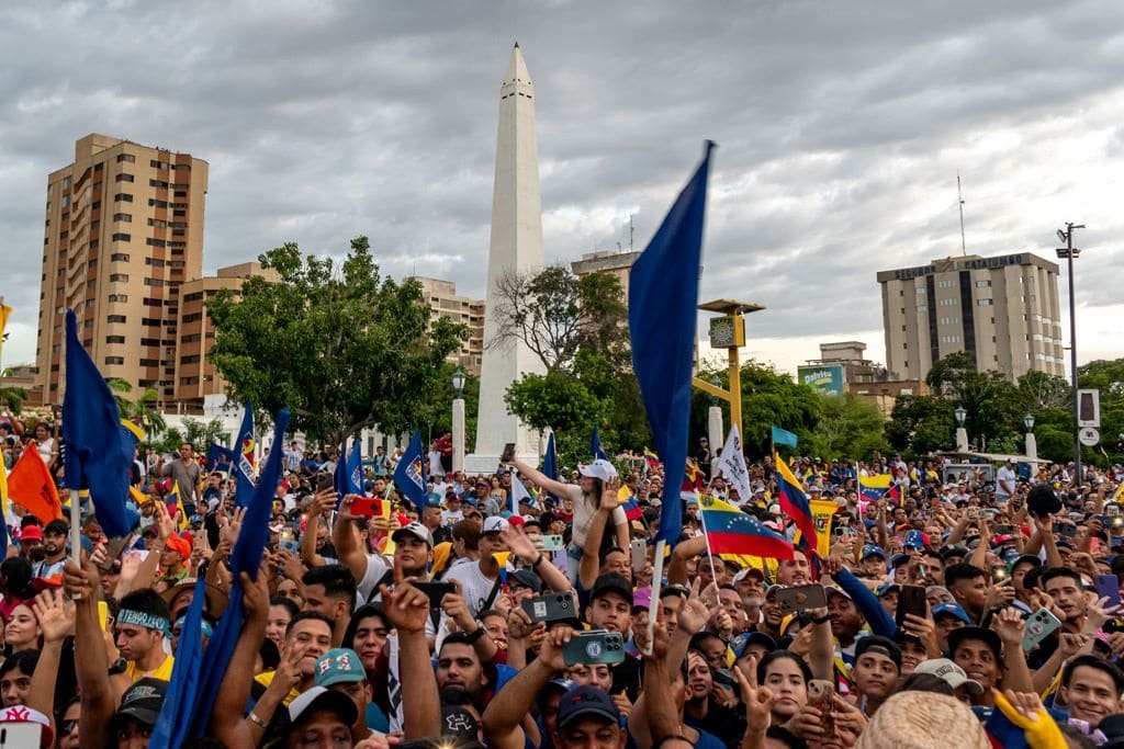 Tense Wait for Elections Sunday July 28th in Venezuela Confidencial