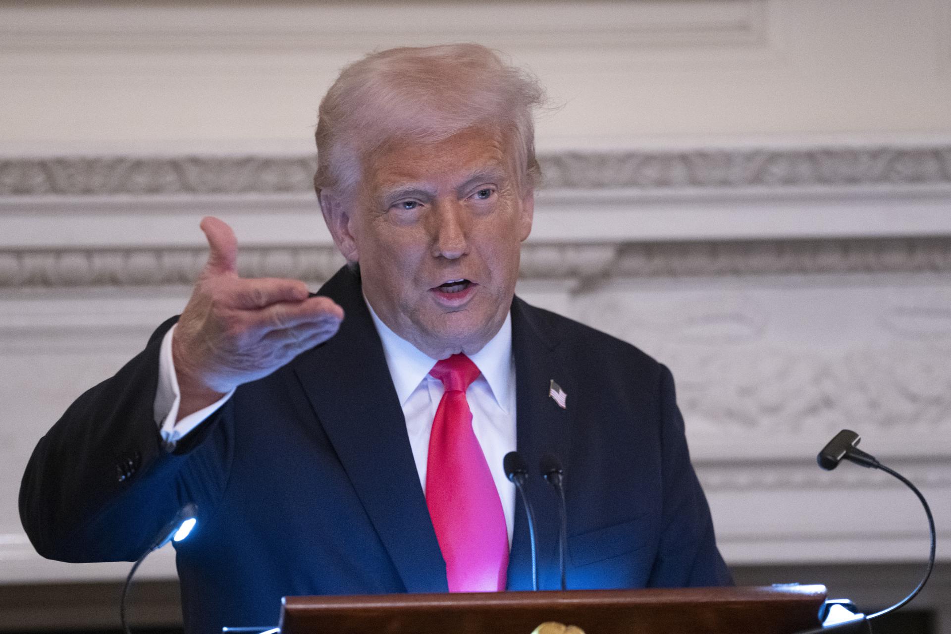 Donald Trump conferencia