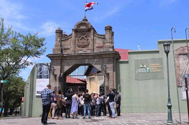 Fachada Cenac