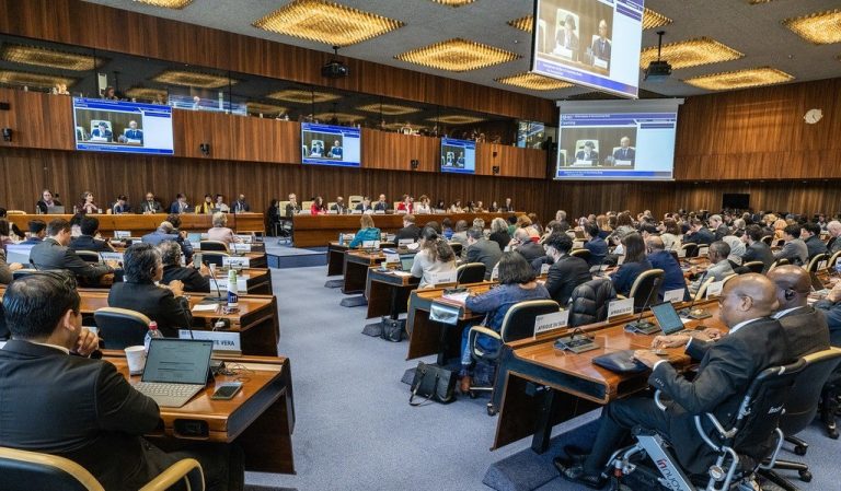Vista de la reunión del Consejo de Administración de la OIT