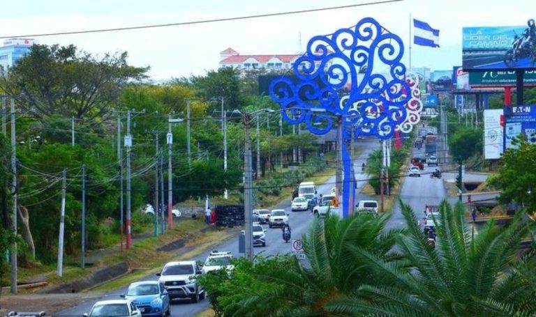 Una avenida principal de Managua