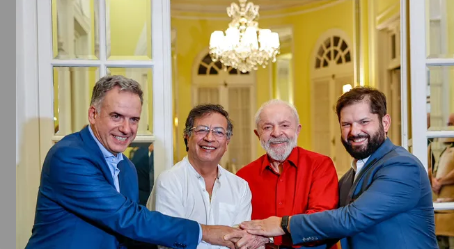 Yamandú Orsi (Uruguay), Gustavo Petro (Colombia), Luiz Inacio Lula (Brasil) y Gabriel Boric (Chile),