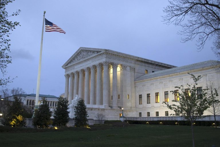 Fallo del Supremo contra parole en Estados Unidos