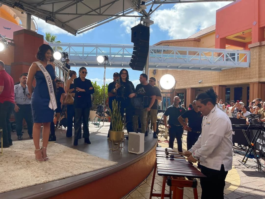 Iván Salazar ante Sheynnis Palacios