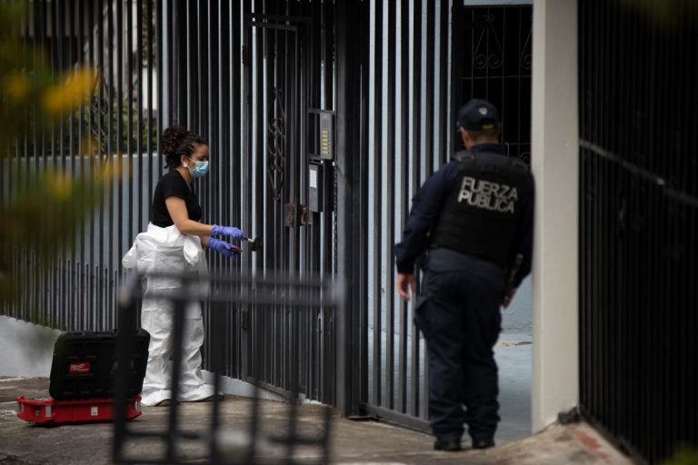 Asesinato del mayor en retiro Roberto Samcam