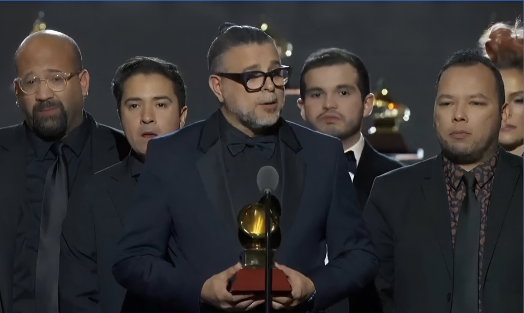 Latin Grammy al Mejor Álbum Folklórico por Tiempo al Tiempo