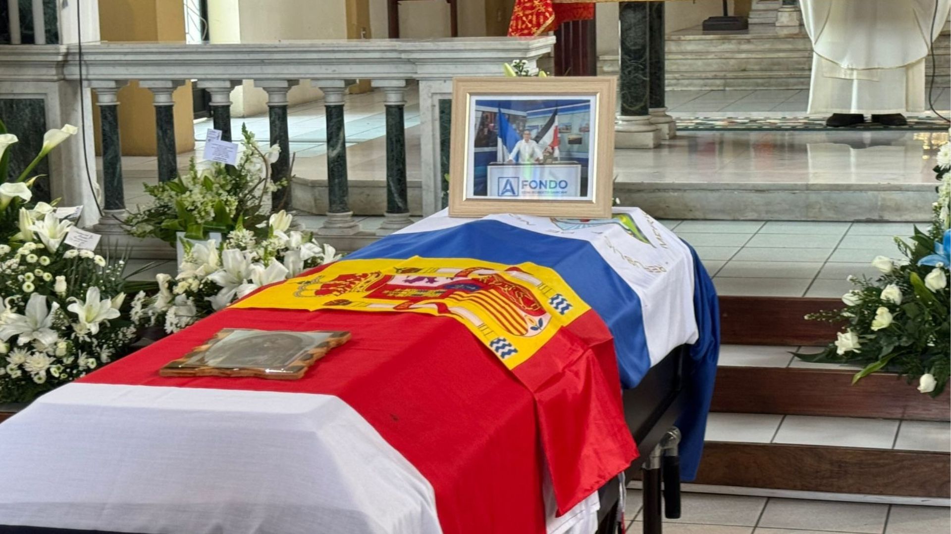 Misa de cuerpo presente de Roberto Samcam