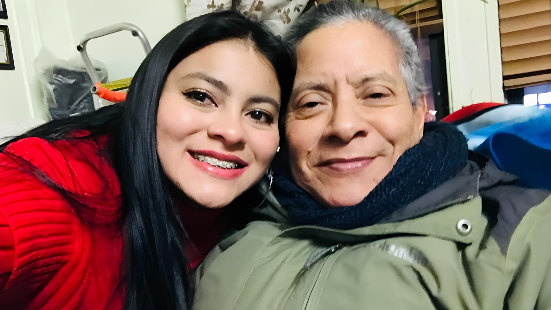 Samantha Jirón con Roberto Samcam