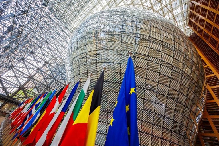 Banderas de la Unión Europea y sus Estados miembros