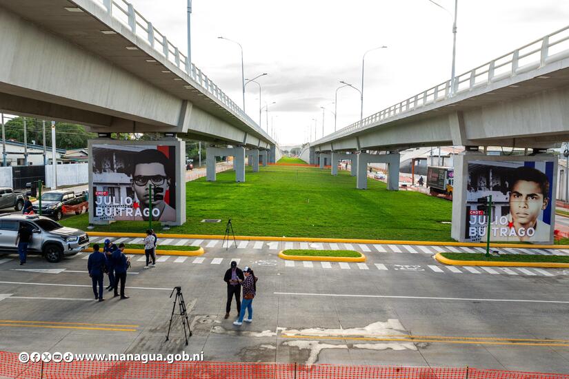 Paso a desnivel de la carretera norte