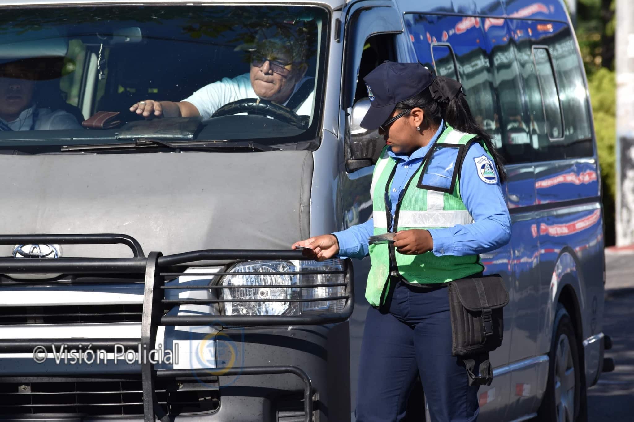 policía de tránsito