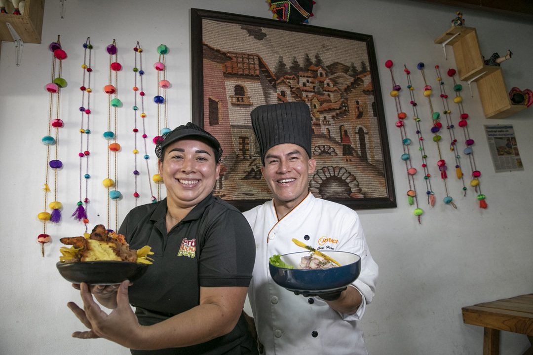 Sabores de Nicaragua y Perú en restaurante Perú con mucho gusto y antojitos nicaragüenses en restaurante de San José en Costa Rica