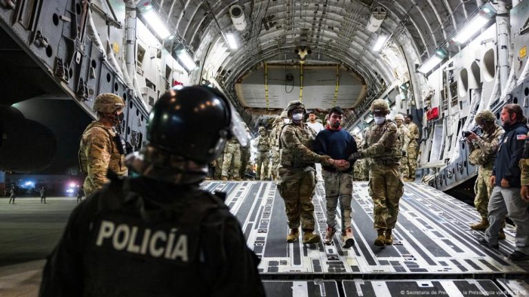 migrantes El Salvador pago DW