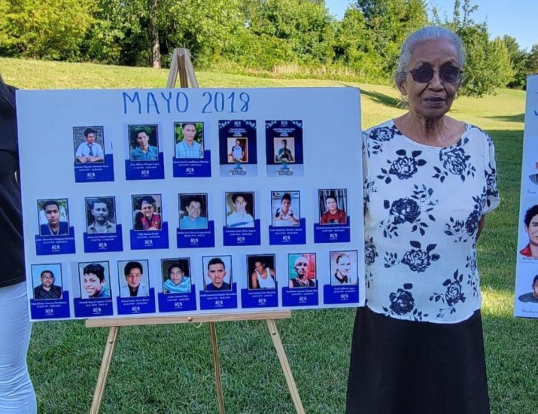 Carmen Pérez Madre de Abril