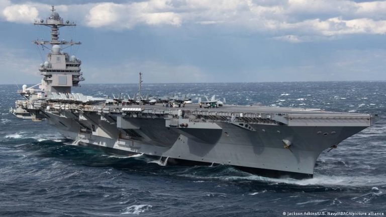 FOTO DW portaaviones USS Gerald R. Ford