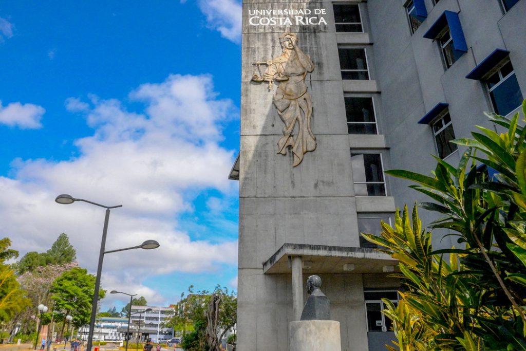 Facultad de derecho de la UCR
