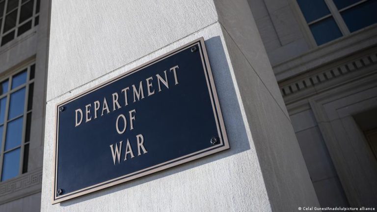 Departamento de Guerra DW