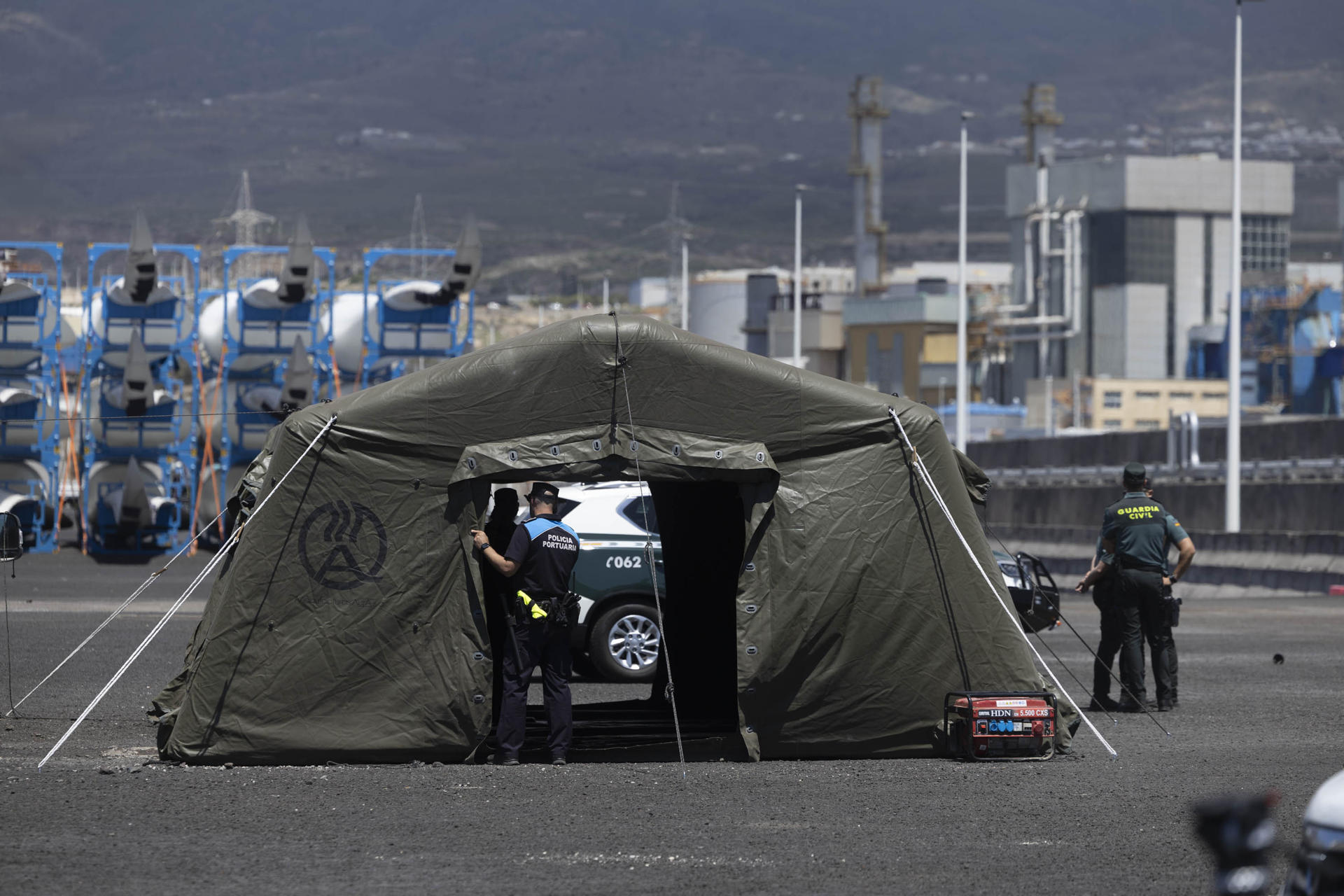 Puesto de mando en el puerto de Granadilla, en Tenerife