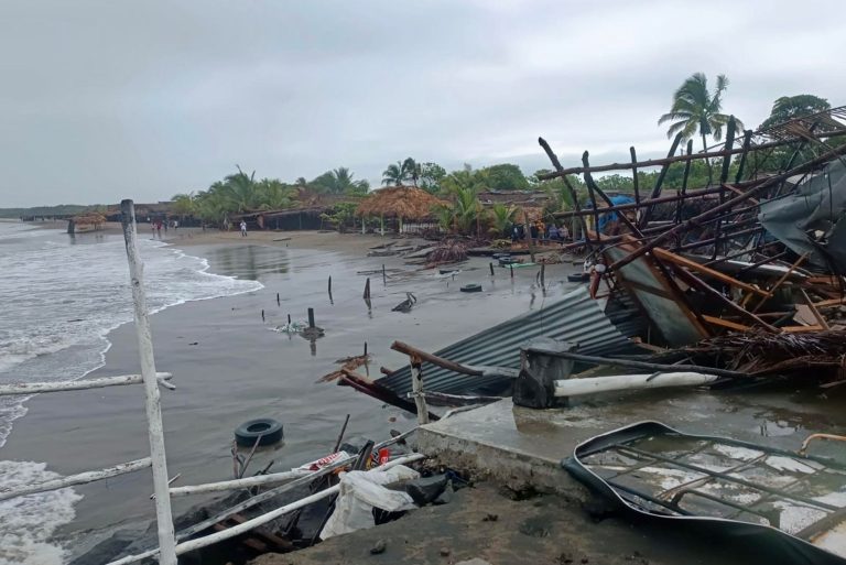 Tormenta Cristina, daños en Corinto
