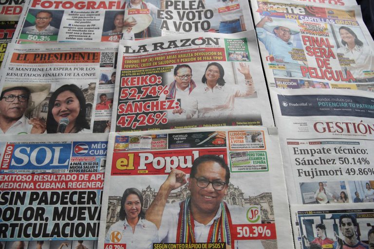 Portadas de distintos diarios, del 8 de junio de 2026, en Lima