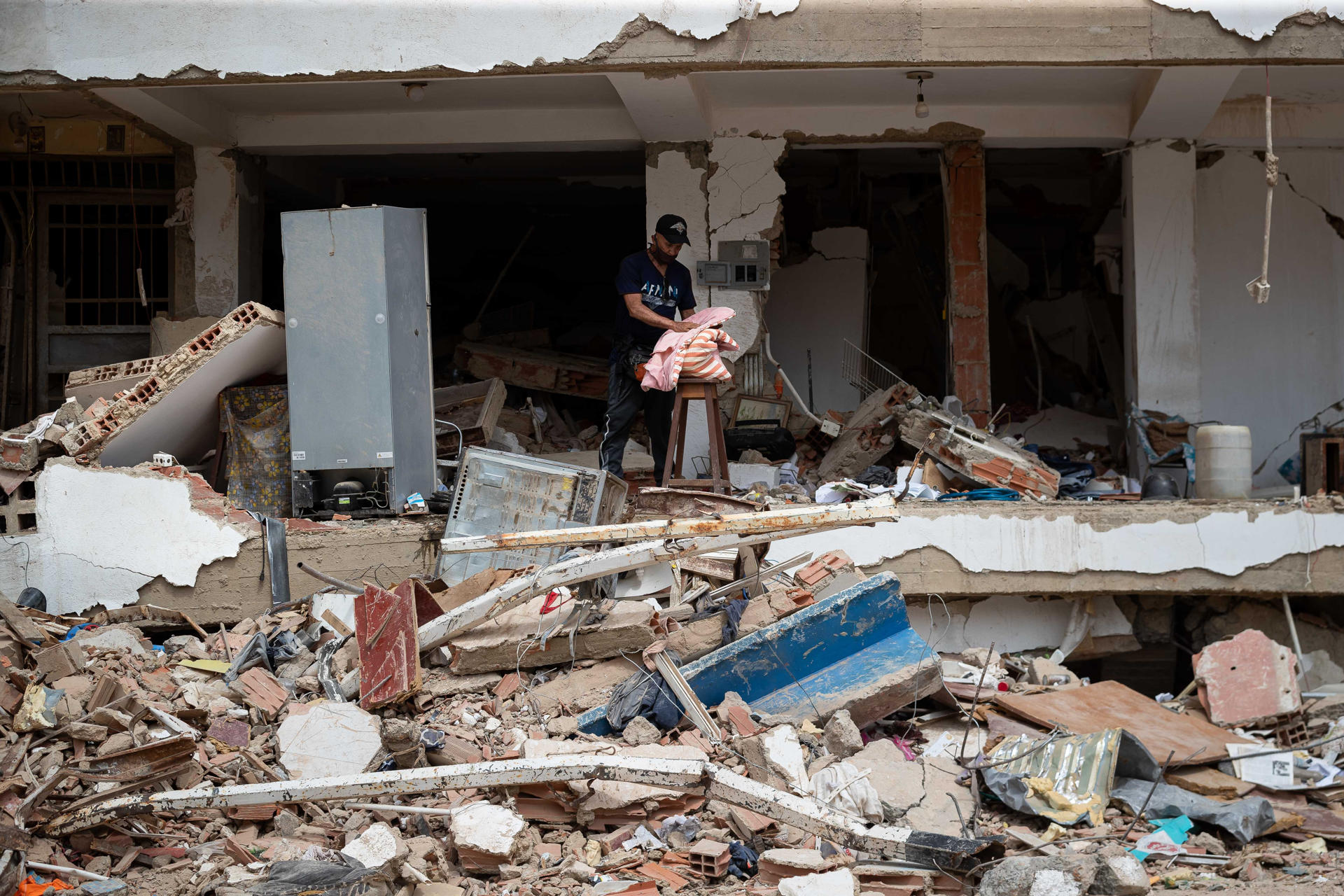 Tragedia en Venezuela: Aumentan a 3,342 los fallecidos tras el doble terremoto en La Guaira